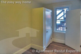 27-29 Lambert St Unit #2R, Unit #2R in Cambridge, MA - Building Photo - Building Photo