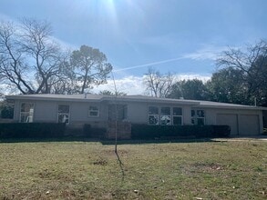 4909 Hope St in River Oaks, TX - Building Photo - Building Photo