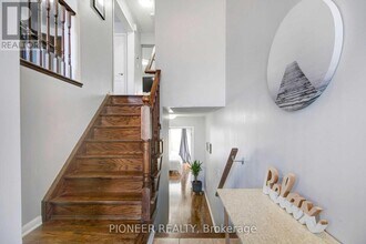 15 Colonel Frank Ching Cres in Brampton, ON - Building Photo - Building Photo