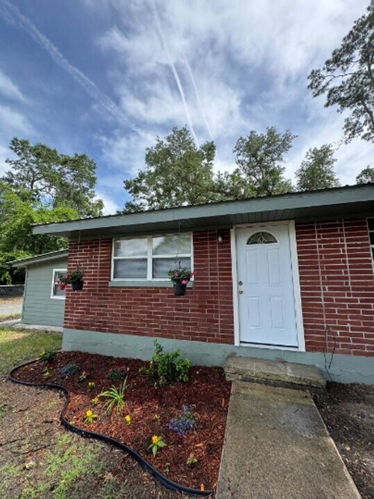 1903 NW 31st Pl in Gainesville, FL - Building Photo