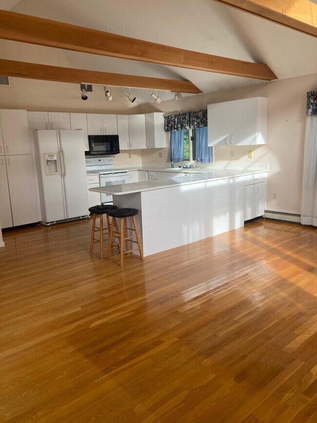 163 Rogers Rd Rentals in Kittery, ME