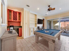 9141 Loma Vista Dr in Dallas, TX - Building Photo - Building Photo