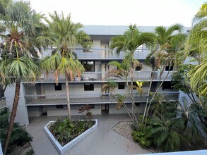 12209 SW 14th Ln in Miami, FL - Building Photo - Building Photo