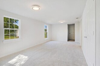 407 Bonham St in Tom Bean, TX - Building Photo - Building Photo