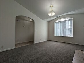 1097 Tyson Ln in Eugene, OR - Building Photo - Building Photo