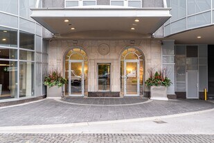 10 Bellair St in Toronto, ON - Building Photo