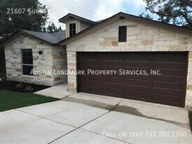 21607 Surrey Ln in Lago Vista, TX - Building Photo