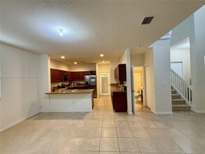 698 SE 34th Terrace in Homestead, FL - Building Photo - Building Photo