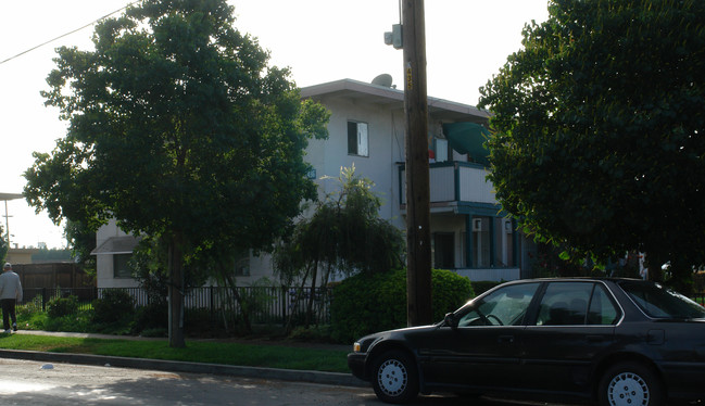 436 Lewis Rd in San Jose, CA - Foto de edificio - Building Photo