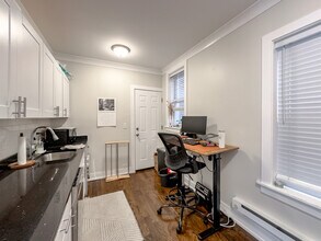 648 W Roscoe St, Unit N3 in Chicago, IL - Building Photo - Building Photo