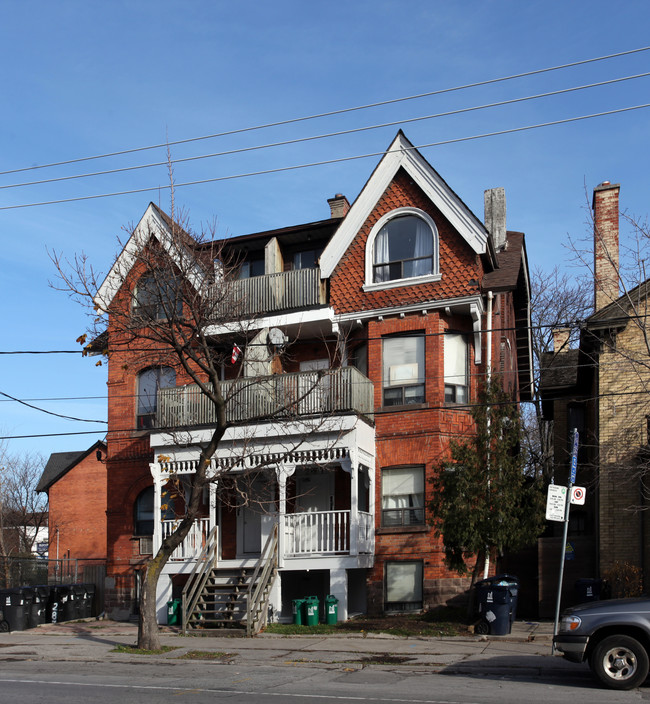 297-299 Sherbourne St in Toronto, ON - Building Photo - Building Photo