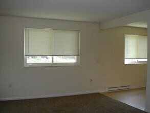 253 Brookridge Ct in Ann Arbor, MI - Building Photo - Building Photo