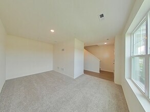 334 Basin Ct in St. Charles, IL - Building Photo - Building Photo