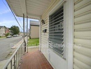 258 W King St in Chambersburg, PA - Building Photo - Building Photo