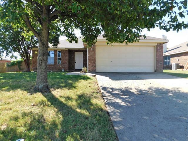 1513 W Hercules Ln in Denton, TX - Building Photo