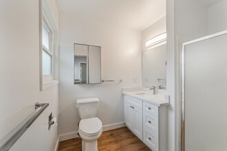 13265 SW Barlow Rd in Beaverton, OR - Foto de edificio - Building Photo