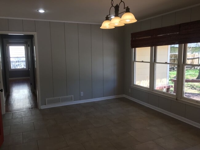 925 Wilshire Pl in Corpus Christi, TX - Building Photo - Building Photo