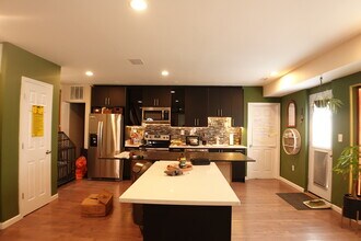 4321 Minnesota Ave NE in Washington, DC - Building Photo - Building Photo