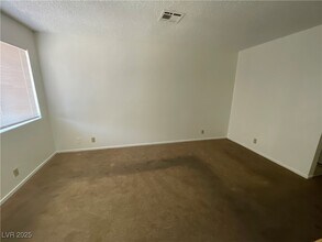 4300 N Lamont St in Las Vegas, NV - Building Photo - Building Photo