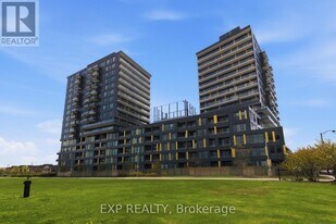4878 Powers Common in Burlington, ON - Building Photo