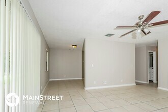 646 SW Byron St in Port St. Lucie, FL - Building Photo - Building Photo