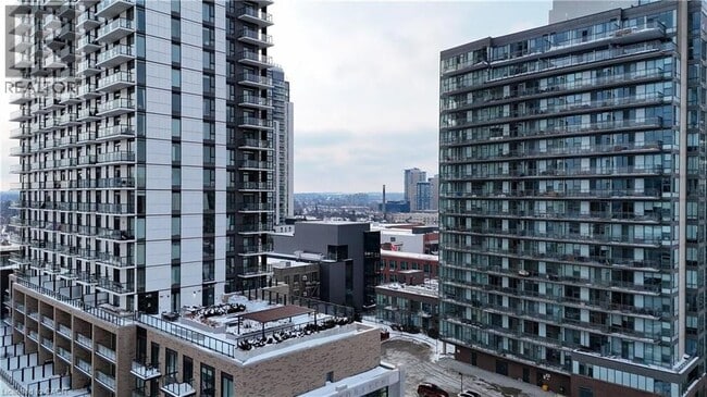 property at 85 Duke St W