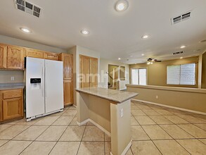 7446 Celosia St in Las Vegas, NV - Building Photo - Building Photo