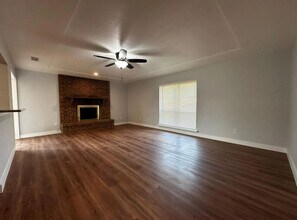 111 Gregory Dr in Heath, TX - Foto de edificio - Building Photo