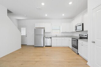 109 Desert Hare Dr in Jarrell, TX - Building Photo - Building Photo