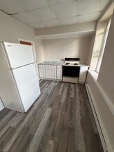 103 Carbon St in Minersville, PA - Building Photo - Building Photo