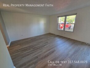 5707 W Mills Rd in Indianapolis, IN - Building Photo - Building Photo