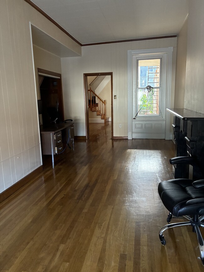 324 N 4th St, Unit 1st floor