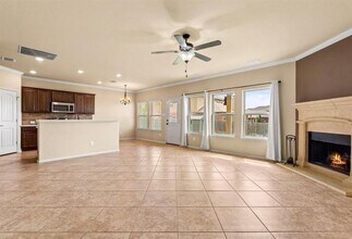 8404 Sioux Trail in Aubrey, TX - Building Photo - Building Photo