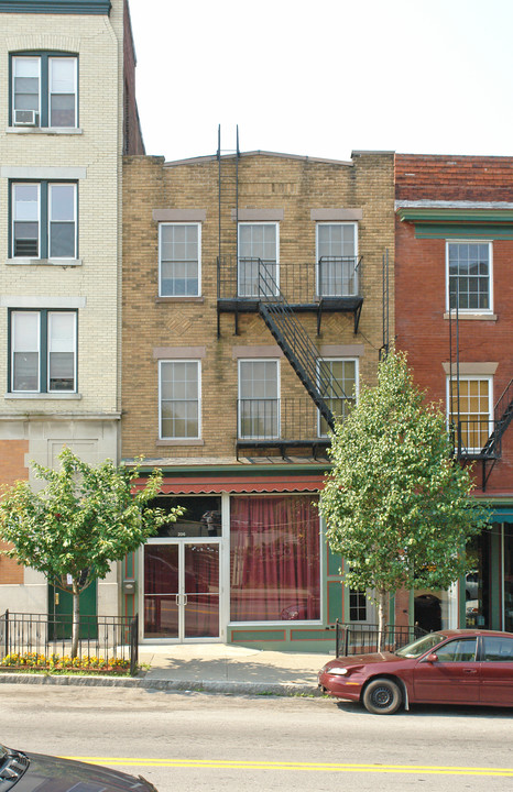 206 Main St in Poughkeepsie, NY - Foto de edificio