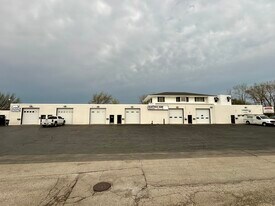 3130 Sheeler Ave in Waukegan, IL - Building Photo