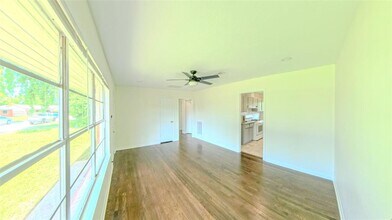 4322 Tavenor Ln in Houston, TX - Building Photo - Building Photo