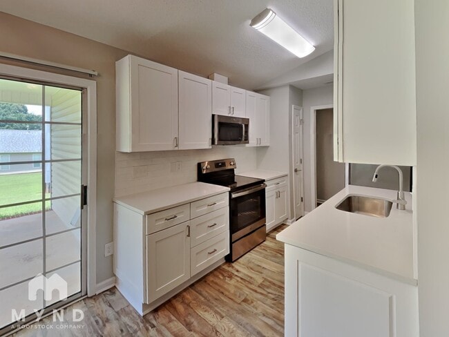 1940 Cedar Ridge Ln in Winston-Salem, NC - Building Photo - Building Photo