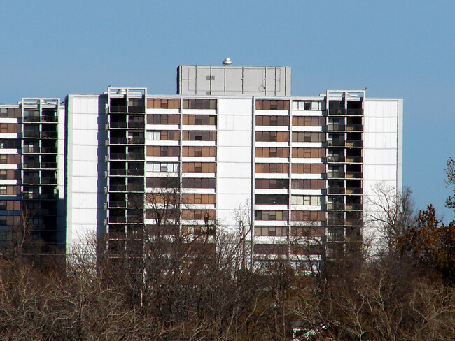 Central Park Residences in Tulsa, OK - Building Photo - Building Photo