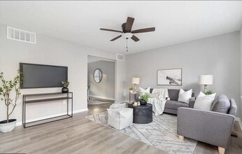 9234 Woodcreek Ct in Parkville, MD - Building Photo - Building Photo