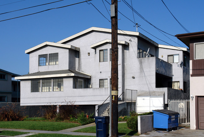 11863 Grevillea Ave in Hawthorne, CA - Building Photo - Building Photo