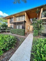 5849 Washington St in Hollywood, FL - Building Photo