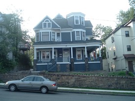 414 Quincy Ave Apartments