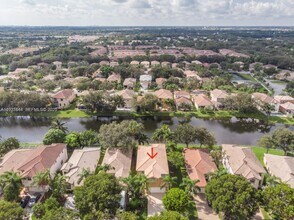 4950 Pelican Manor in Coconut Creek, FL - Building Photo - Building Photo