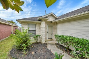 12411 Westwold Dr in Tomball, TX - Building Photo