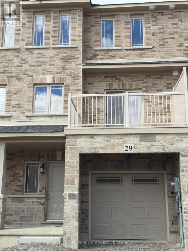 29 Crossings Wy in Hamilton, ON - Building Photo - Building Photo
