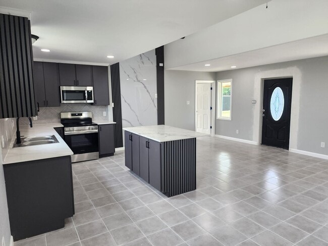 property at 386 Rd 591701