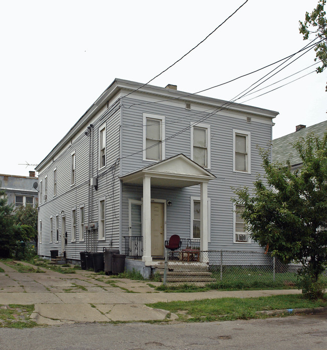 1010-1012 E 63rd St in Cleveland, OH - Building Photo - Building Photo