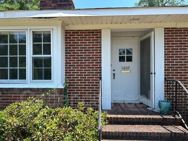 1607 Azalea Dr in Wilmington, NC - Building Photo - Building Photo