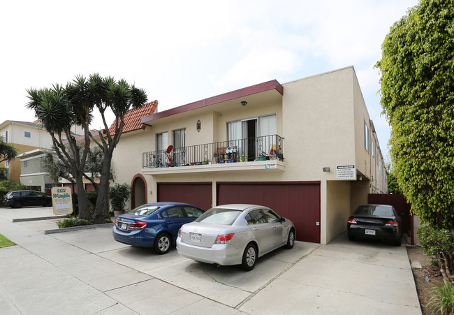 McLaughlin Apartments in Los Angeles, CA - Building Photo - Building Photo