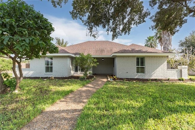 property at 18 S Cynthia St